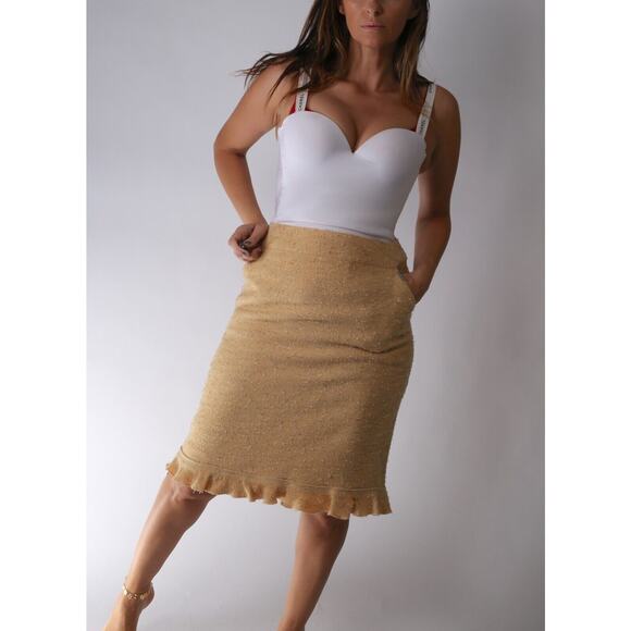 Vintage Chanel 99A Yellow Tweed 2 Piece Skirt Jacket Suit Set Classic Size 42 - Picture 9 of 12